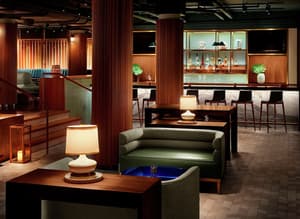 thumbnail: Bar (on property)