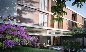 thumbnail: Exterior