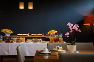 thumbnail: Restaurant