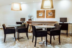thumbnail: Business center