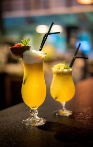 thumbnail: Bar (on property)