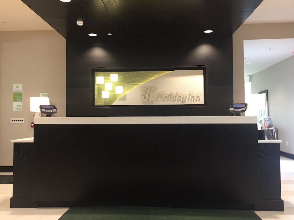 Concierge desk
