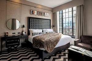 thumbnail: Room