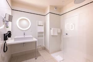 thumbnail: Accessible bathroom