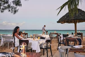 thumbnail: Outdoor dining