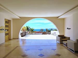 thumbnail: Front of property