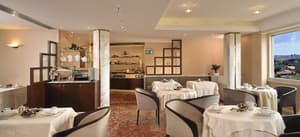 thumbnail: Breakfast area
