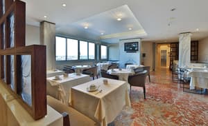 thumbnail: Restaurant