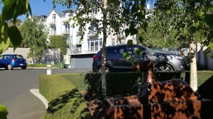 thumbnail: Exterior detail