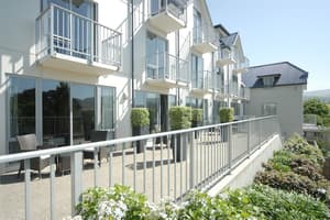 thumbnail: Front of property