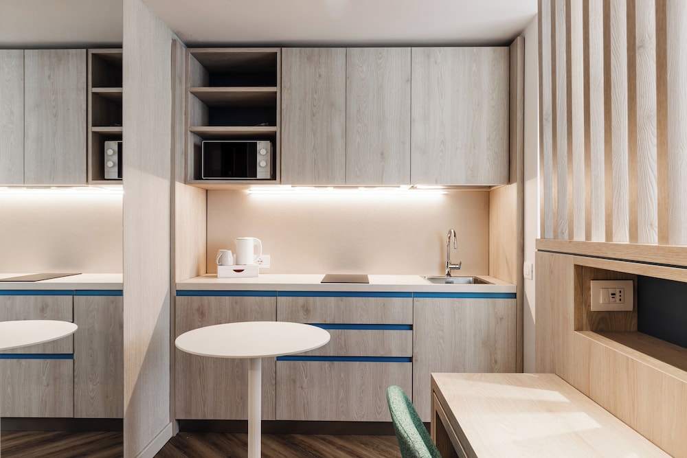Private kitchenette