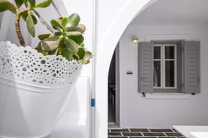 thumbnail: Exterior