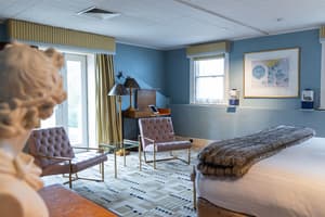 thumbnail: Interior