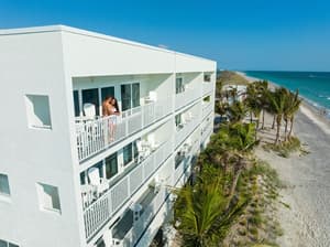 thumbnail: Exterior