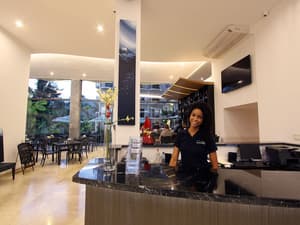 thumbnail: Reception