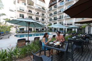 thumbnail: Outdoor dining
