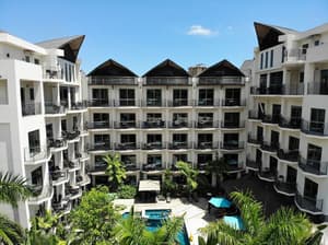 thumbnail: Front of property