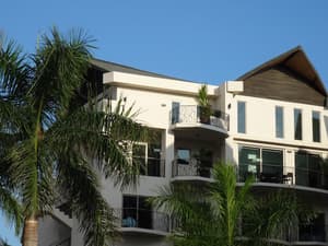 thumbnail: Front of property