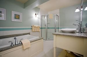 thumbnail: Deep soaking bathtub