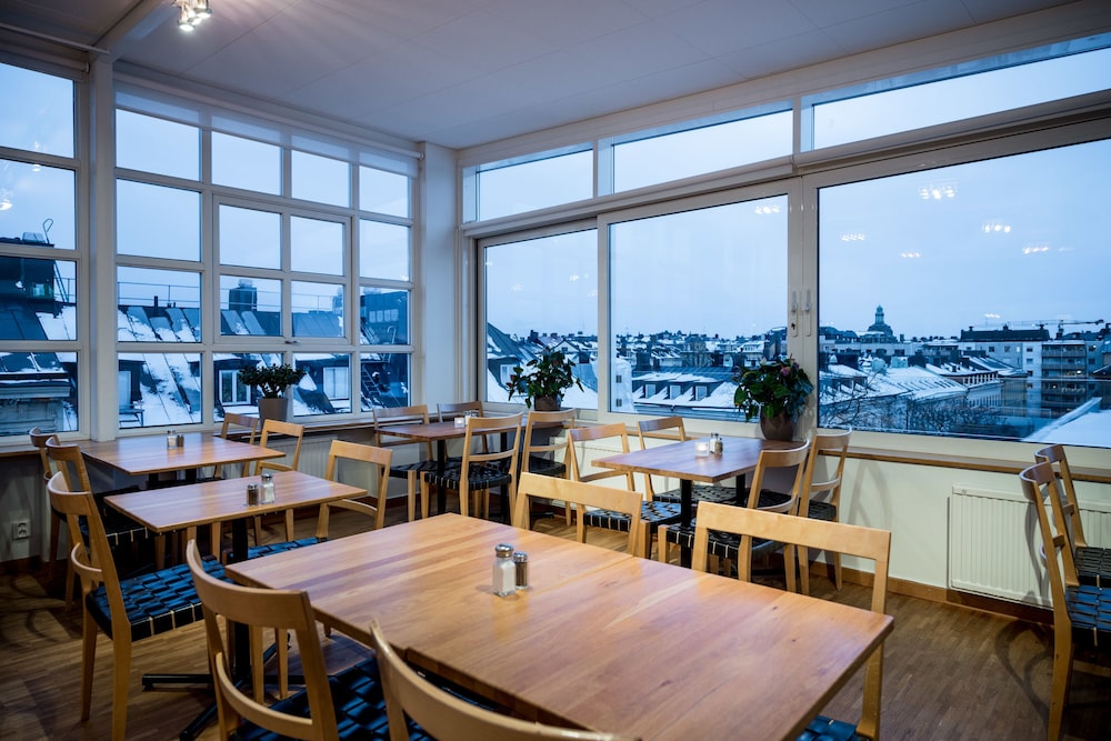 Restaurant-cafeteria