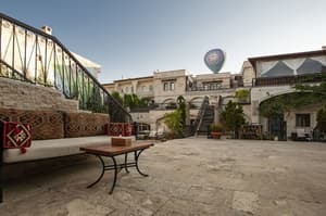 thumbnail: Courtyard