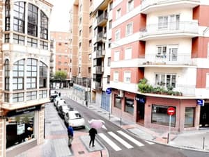 thumbnail: Exterior