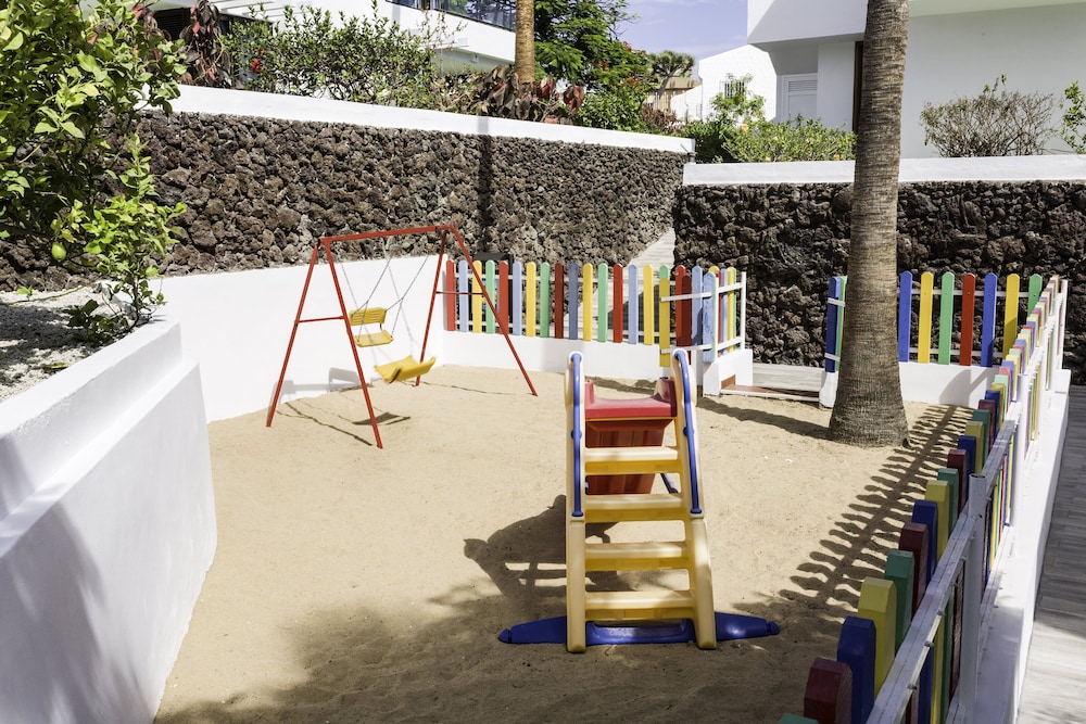 Children's play area - outdoor