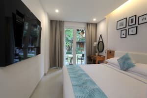 thumbnail: Room
