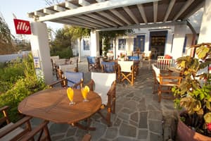 thumbnail: Outdoor dining