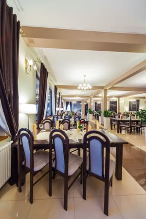 thumbnail: Restaurant