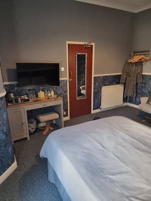 thumbnail: Room
