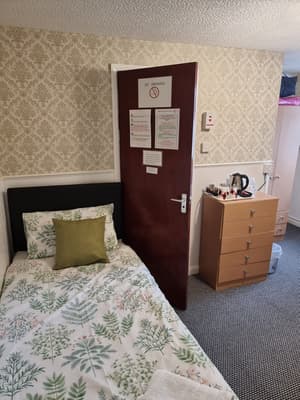 thumbnail: Room