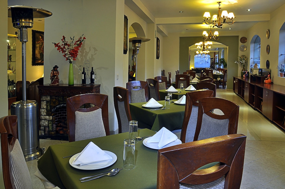 Food court
