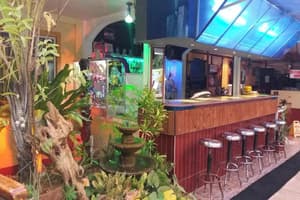 thumbnail: Bar (on property)