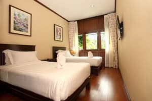 thumbnail: Room