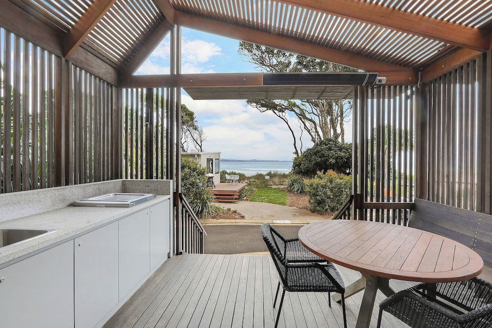 Beach/ocean view