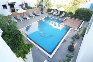 thumbnail: Pool