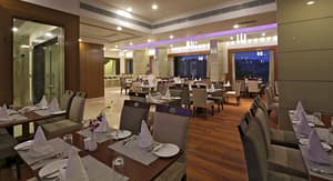 thumbnail: Restaurant