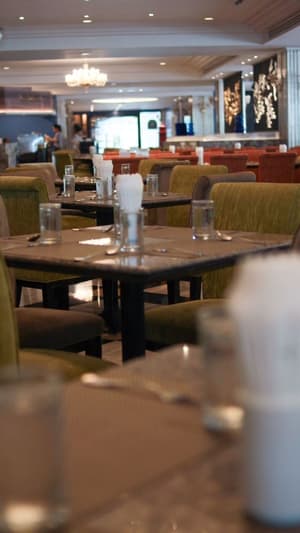 thumbnail: Restaurant