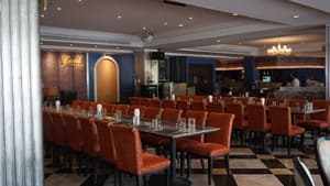 thumbnail: Restaurant