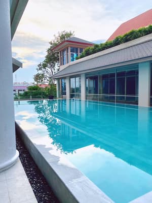 thumbnail: Outdoor pool