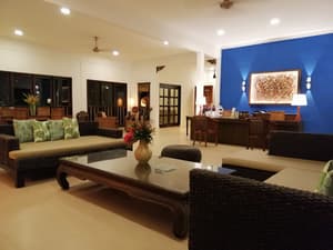 thumbnail: Reception