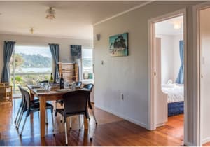thumbnail: In-room dining