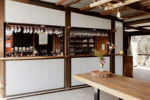 thumbnail: Bar (on property)