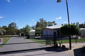 thumbnail: Property grounds