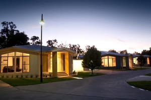 thumbnail: Exterior detail