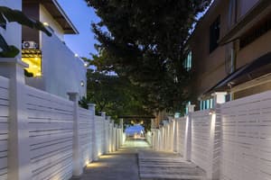 thumbnail: Exterior