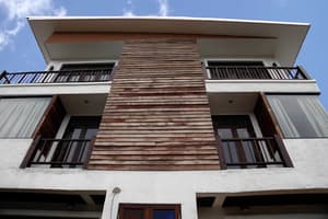 thumbnail: Exterior detail