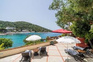 thumbnail: Terrace/patio
