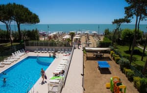 thumbnail: Outdoor pool